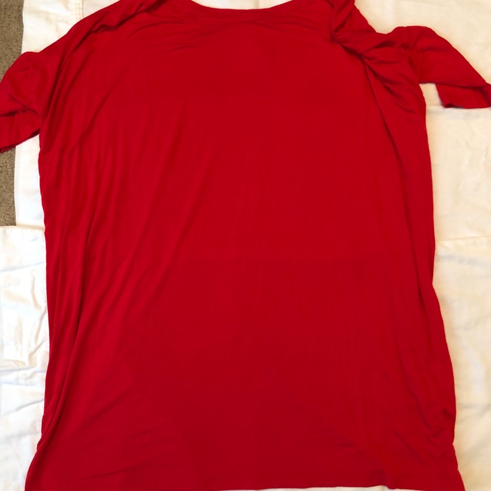 Red piko top